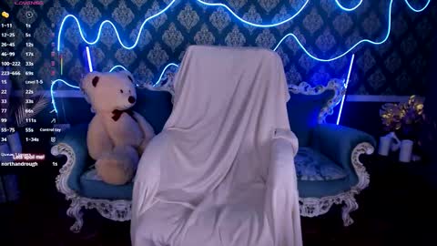 Snapshot of shame_lesss chatting on November 1, 6:50 am Lessi online show from November 1, 6:50 am