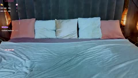 Snapshot of shame_lesss chatting on September 27, 6:42 am Lessi online show from September 27, 6:42 am