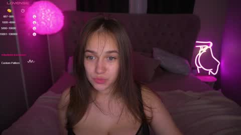 Lessi online show from December 6, 8:26 am