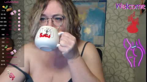 shamrock_069 online show from December 6, 1:51 am