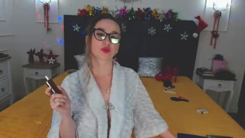 Svetlana ...........help me get 100 reactions before the end of the year Thumb up if you like me I appreciate it and thank you online show from December 26, 3:59 am