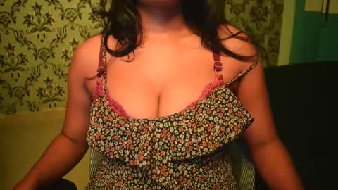 Snapshot of shanaya_indian chatting on February 10, 1:33 pm shanaya indian online show from February 10, 1:33 pm