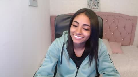 shanelle online show from January 10, 3:07 am