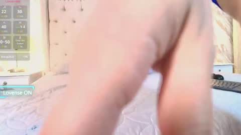 Snapshot of shanell__hott chatting on September 27, 4:08 am shanell online show from September 27, 4:08 am