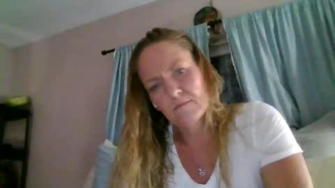 ShawnaKcumms online show from June 22, 8:11 am