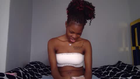 shania_sleigh online show from January 17, 8:34 am