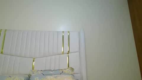 shanizz online show from February 19, 8:52 pm