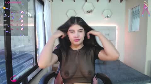 Snapshot of shannakendall chatting on December 10, 1:22 pm Shana online show from December 10, 1:22 pm