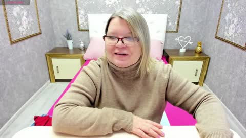 Shannon online show from December 9, 1:02 pm