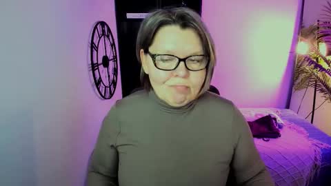 Shannon online show from March 30, 1:00 pm