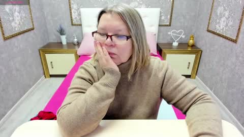 Shannon online show from December 10, 5:07 am