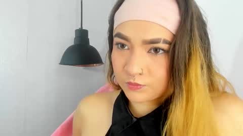 Snapshot of shanntal__ chatting on October 17, 2:20 pm Shanntal  online show from October 17, 2:20 pm