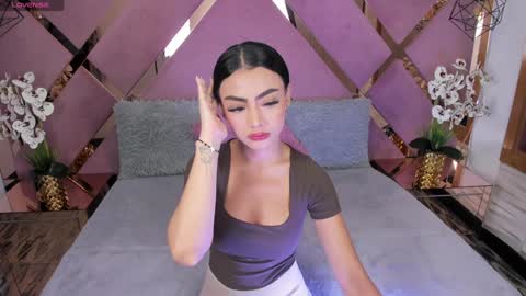 Snapshot of shanonclark chatting on January 28, 7:10 pm SHANON online show from January 28, 7:10 pm