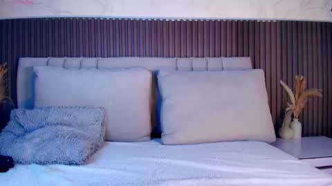 SHANON online show from February 7, 8:13 pm