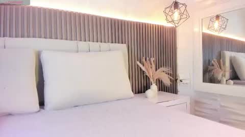 Snapshot of shanonclark chatting on October 27, 7:08 pm SHANON online show from October 27, 7:08 pm