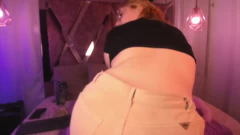 shantal online show from February 9, 7:27 pm