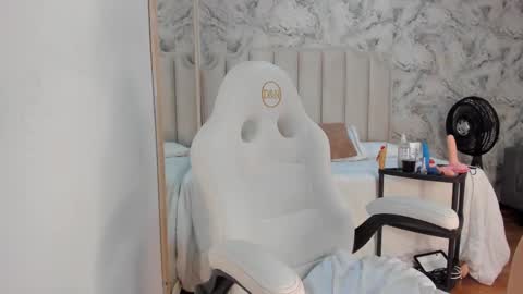 Shantal online show from October 5, 4:50 am