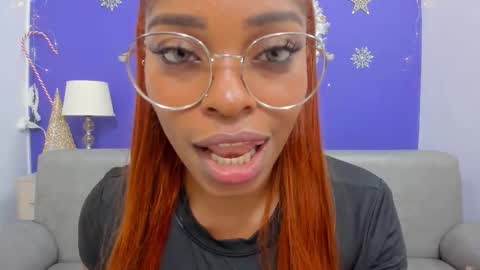 Shantal online show from December 19, 8:23 pm