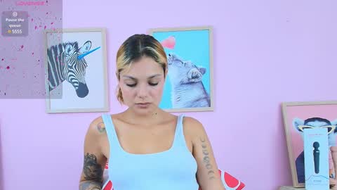  Shantall online show from February 10, 9:25 pm