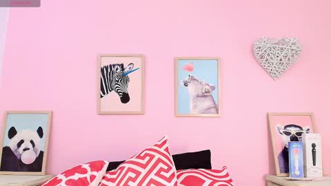  Shantall online show from March 8, 8:24 pm