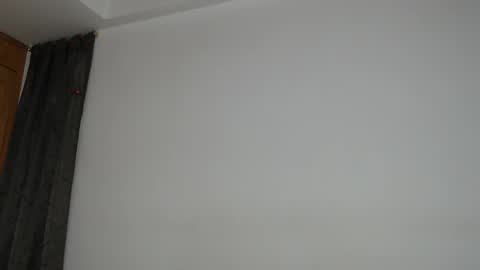 Snapshot of sharickleon11 chatting on September 19, 1:15 am sharickleon11 online show from September 19, 1:15 am