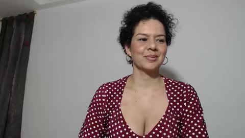 Snapshot of sharickleon11 chatting on March 4, 10:49 pm sharickleon11 online show from March 4, 10:49 pm