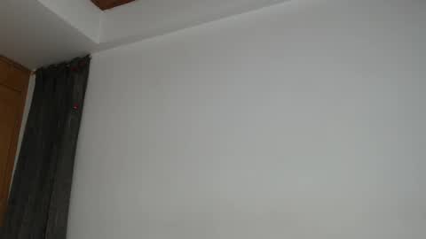 Snapshot of sharickleon11 chatting on October 10, 2:27 am sharickleon11 online show from October 10, 2:27 am