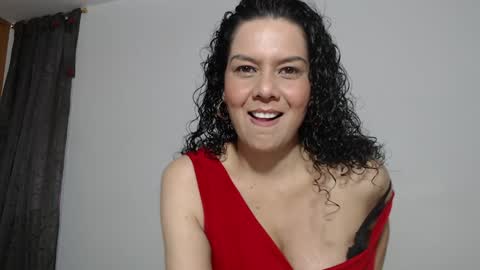 Snapshot of sharickleon11 chatting on February 8, 10:51 pm sharickleon11 online show from February 8, 10:51 pm