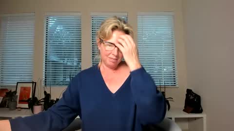 Sharkgirl online show from December 7, 11:12 pm