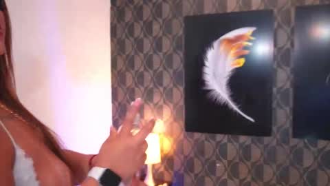 Sharom  online show from March 13, 7:48 pm