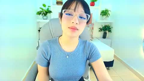 sharon_rosse__ online show from February 2, 7:02 pm
