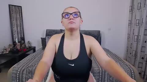 sharronalexa online show from October 10, 9:47 am