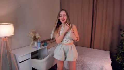 sharronsaephan online show from October 15, 1:41 am