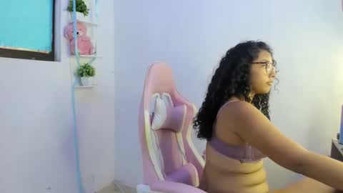 loraine online show from October 20, 8:56 pm