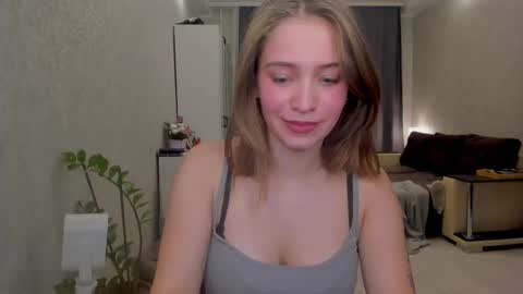 Snapshot of shawty__mariaa chatting on October 5, 2:11 pm shawty__mariaa online show from October 5, 2:11 pm