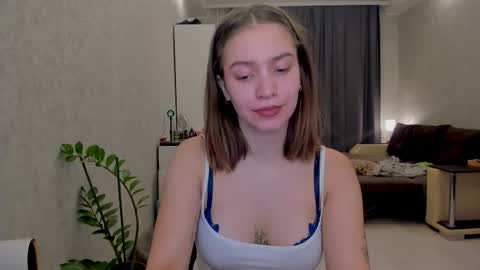 Snapshot of shawty__mariaa chatting on October 23, 1:50 pm shawty__mariaa online show from October 23, 1:50 pm