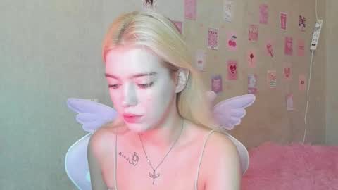 Lola online show from September 14, 6:28 pm