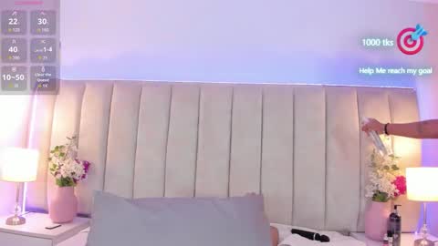 Shayla Davis  online 240 pm - 1000 pm online show from October 6, 7:51 pm