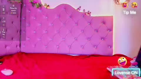 sheilly_brown online show from May 16, 7:24 pm