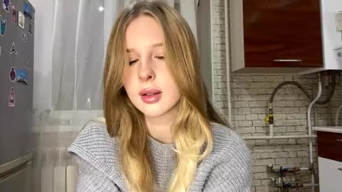 Jenny online show from September 28, 8:25 pm