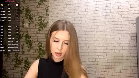 Jenny online show from October 29, 8:44 pm