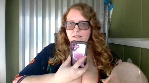 Snapshot of shelbyannn chatting on January 27, 7:56 pm Red online show from January 27, 7:56 pm