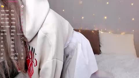 shellyboom online show from February 7, 6:12 pm