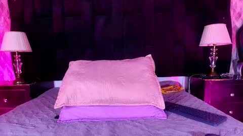 Snapshot of shelsy_loreds chatting on September 28, 12:10 pm Shelsy online show from September 28, 12:10 pm