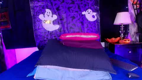 Snapshot of shelsy_loreds chatting on October 15, 11:57 am Shelsy online show from October 15, 11:57 am