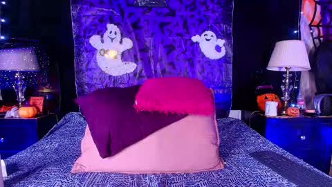 Snapshot of shelsy_loreds chatting on October 14, 11:57 am Shelsy online show from October 14, 11:57 am