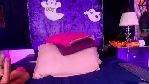 Snapshot of shelsy_loreds chatting on October 28, 12:22 pm Shelsy online show from October 28, 12:22 pm