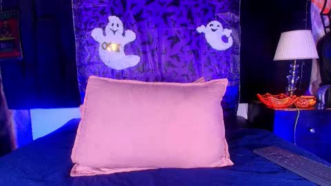 Snapshot of shelsy_loreds chatting on October 21, 12:09 pm Shelsy online show from October 21, 12:09 pm