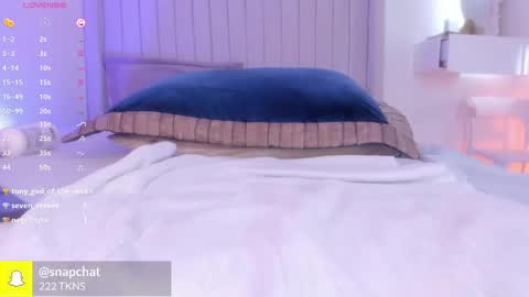 Snapshot of shelynna_azzul chatting on September 17, 9:02 pm shelynna_azzul online show from September 17, 9:02 pm