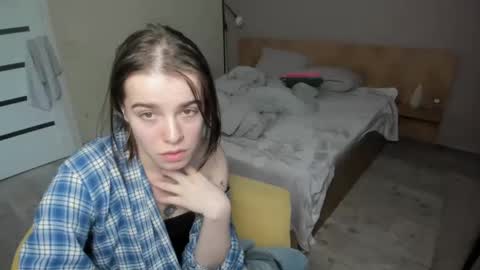 ShelyMoon online show from January 6, 2:03 pm